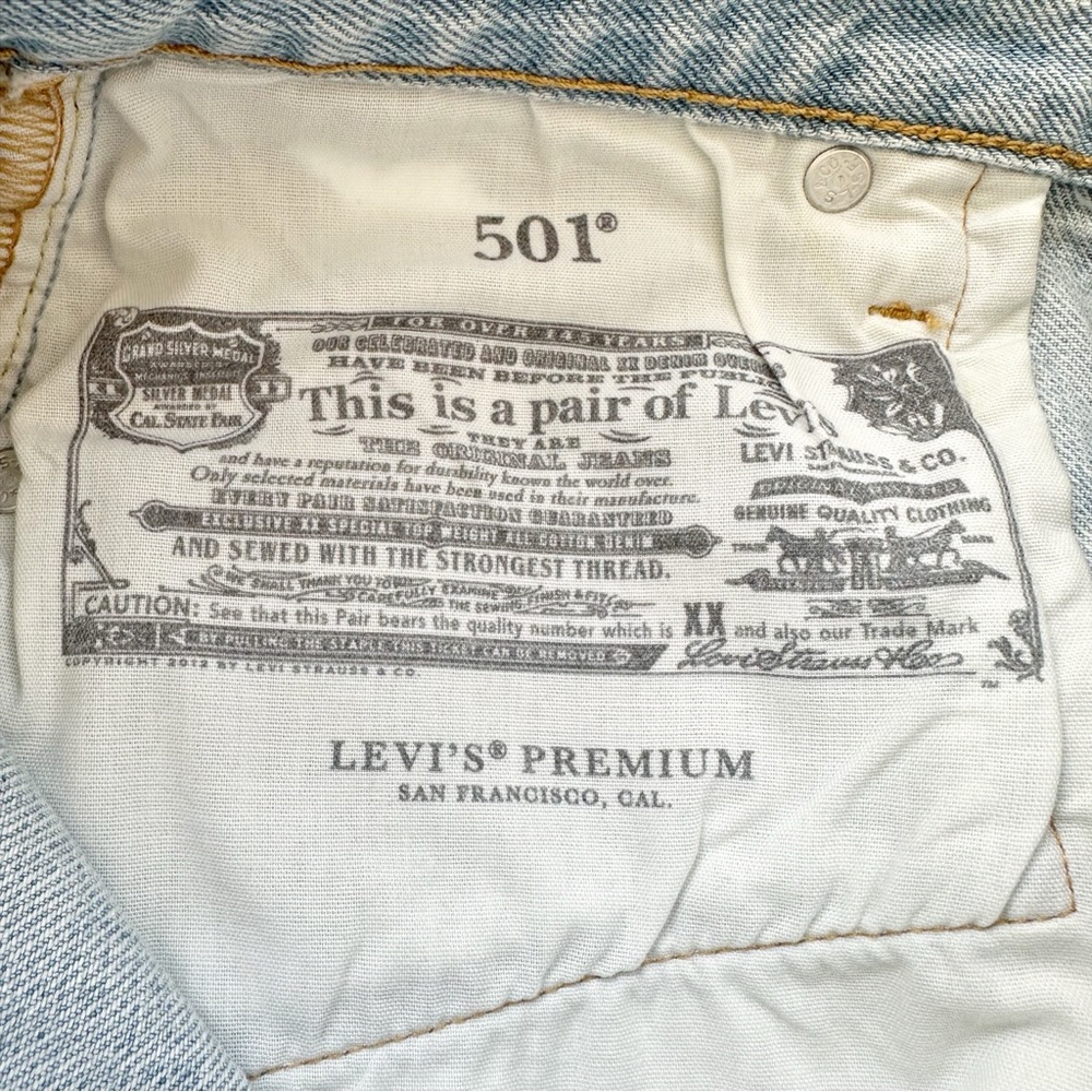Levi's Light Blue Distressed Women Shorts - Picture 12 of 13